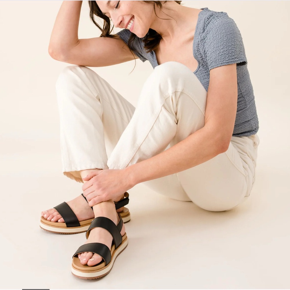 Women's Black Platform Sandals - Comfortable Everyday Straps